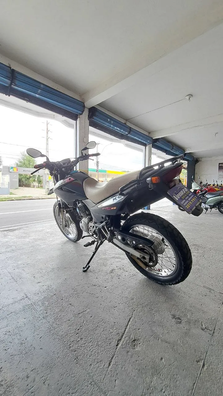 HONDA BROS 150 ES TRASEIRA ESQUERDA